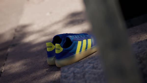 Order Balenciaga Defender "Rojo y Negro" JI2319