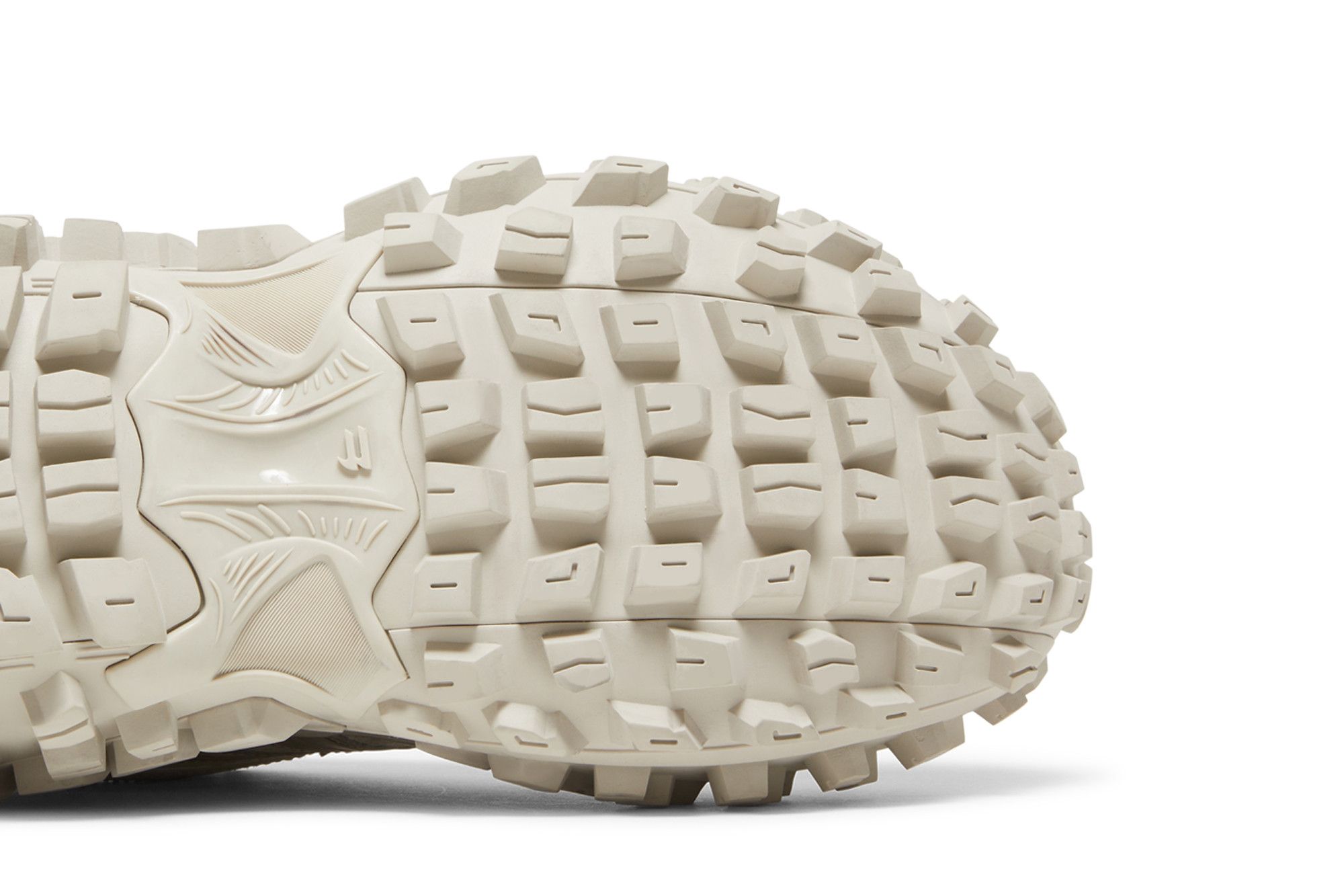 Purchase Balenciaga Defender Sneaker ''Beige'' Schoen 685613-W2RA6-9700
