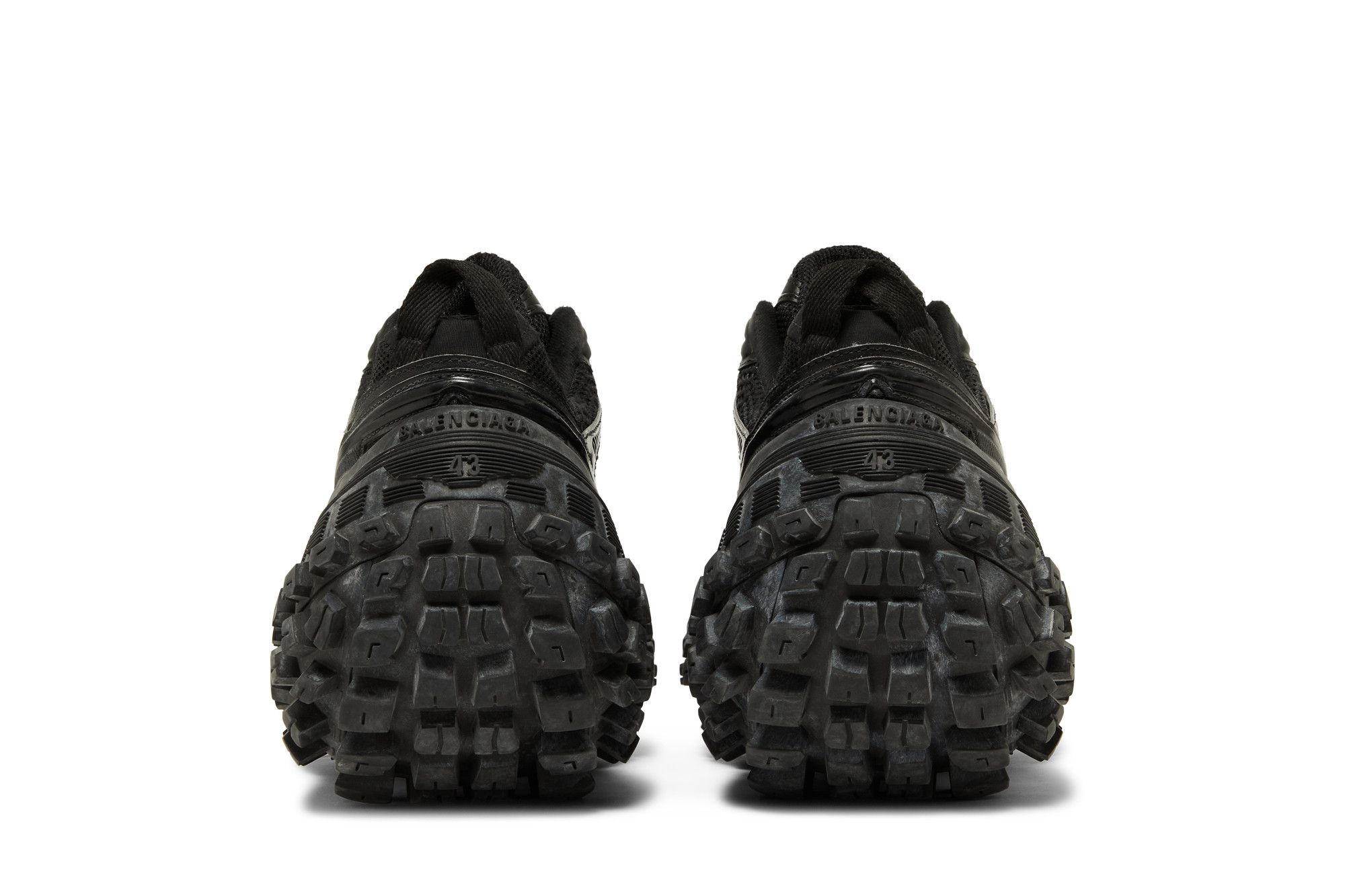 Sizing Sneaker Balenciaga Defender ''Noir'' 685613-W2RA6-1000