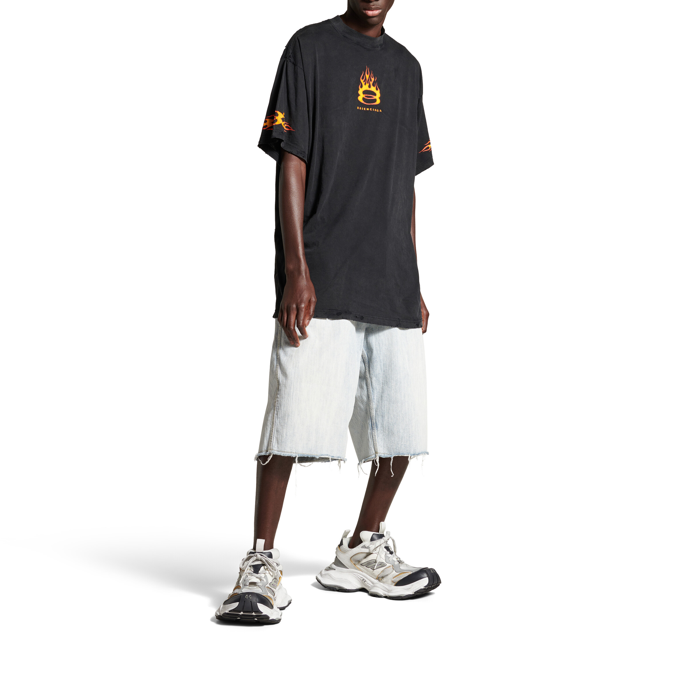 Shop Camiseta Oversized Negra Balenciaga Double Flame Logo SS24 Unisex Casual. 787349TQVW71134