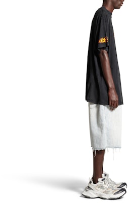 Camiseta Oversized Negra Balenciaga Double Flame Logo SS24 Unisex Casual. 787349TQVW71134 Details for Camiseta Oversized Negra Balenciaga Double Flame Logo SS24 Unisex Casual. 787349TQVW71134