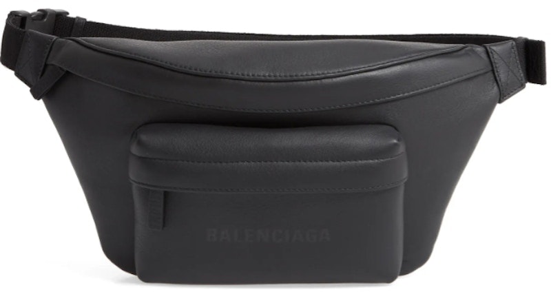 balenciaga-everyday-logo-belt-bag-black