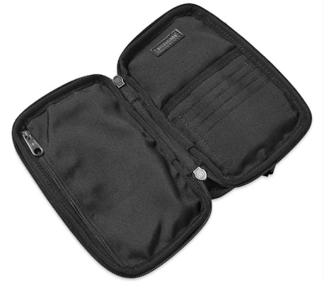 Balenciaga Explorer Logo Crossbody Pouch Black Lookbook Balenciaga Explorer Logo Crossbody Pouch Black