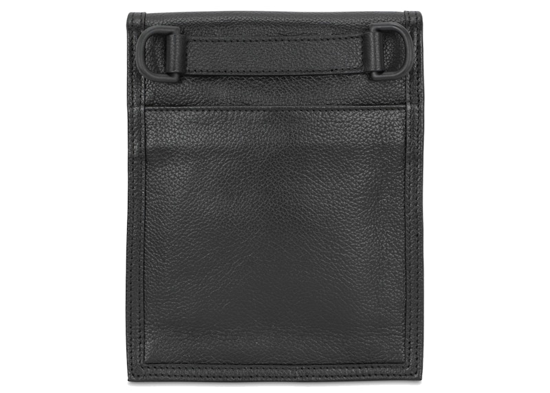 Lookbook 발렌시아가 익스플로러 파우치 메신저백 스몰 블랙 
