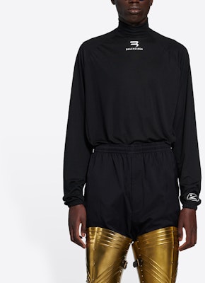 バレンシアガ FW21 レターロゴ ブラック ロングスリーブ Tシャツ 661749444B81077 Purchase バレンシアガ FW21 レターロゴ ブラック ロングスリーブ Tシャツ 661749444B81077