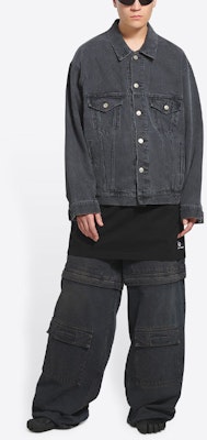 Balenciaga FW21 Jaket Denim Hitam Single-Breasted. 684001TEW051055 Shop Balenciaga FW21 Jaket Denim Hitam Single-Breasted. 684001TEW051055