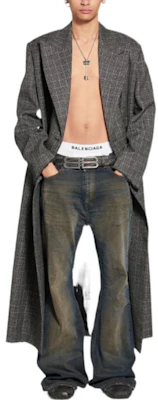 バレンシアガ FW22 チェック柄ストレートカットシングルブレストコート 704488TMU021070 Lookbook バレンシアガ FW22 チェック柄ストレートカットシングルブレストコート 704488TMU021070