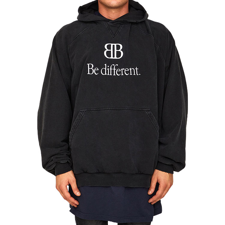 Balenciaga FW22 Be Different Logo Print Oversized Hoodie Black  Fashion. 720406TNVB41070 圖 3