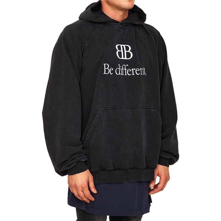 Balenciaga FW22 Be Different Logo Print Oversized Hoodie Black  Fashion. 720406TNVB41070 圖 5
