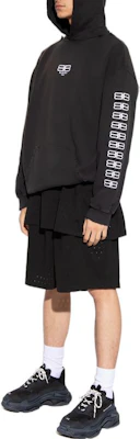 巴黎世家 FW22 黑色印花加大码连帽衫 570811TMVG69034 Lookbook 巴黎世家 FW22 黑色印花加大码连帽衫 570811TMVG69034