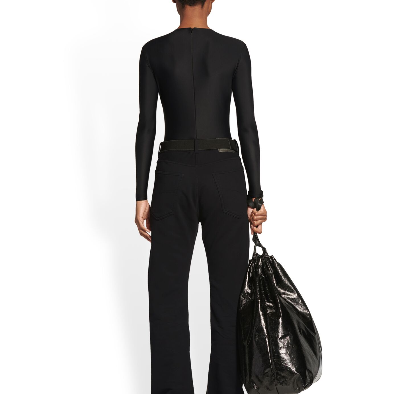 Lookbook Balenciaga FW22 黑色男女直筒休閒長褲附口袋。 720439TMVP81000