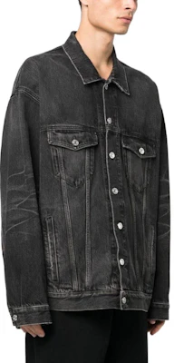 Chaqueta Vaquera Negra Balenciaga FW22 Logo Distressed Manga Larga 724647TBP471000 Purchase Chaqueta Vaquera Negra Balenciaga FW22 Logo Distressed Manga Larga 724647TBP471000