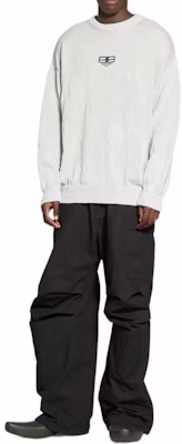 발렌시아가 FW22 자수 로고 크루넥 풀오버 스웨터 남성 오프화이트 696226T32529012 Shop 발렌시아가 FW22 자수 로고 크루넥 풀오버 스웨터 남성 오프화이트 696226T32529012