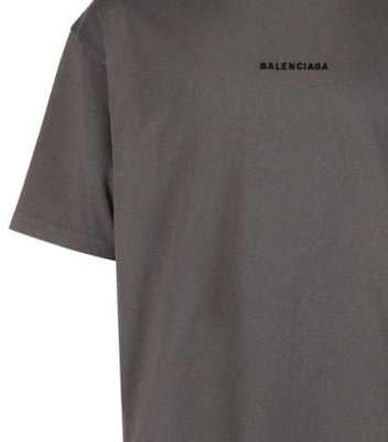 Camiseta Gris Balenciaga FW22 Regular Fit con Logo Bordado. 612966TNVG91300 Sizing Camiseta Gris Balenciaga FW22 Regular Fit con Logo Bordado. 612966TNVG91300