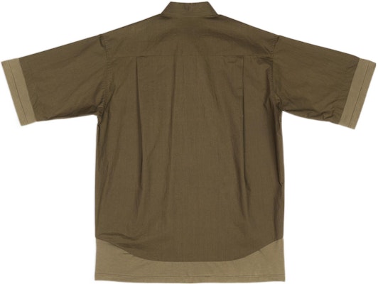 Balenciaga FW22 Knit Layered Short-Sleeve Button-Up Shirt Men’s Dark Green. 699195TMM442840 Lookbook Balenciaga FW22 Knit Layered Short-Sleeve Button-Up Shirt Men’s Dark Green. 699195TMM442840