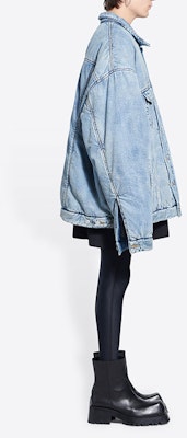 巴黎世家FW22浅蓝色男女同款长袖加厚牛仔夹克 681689TJW924012 Purchase 巴黎世家FW22浅蓝色男女同款长袖加厚牛仔夹克 681689TJW924012