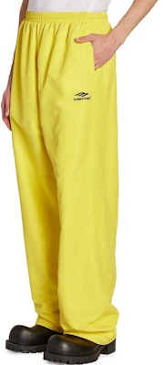 Balenciaga FW22 Yellow Logo Print Knit Straight-Leg Sweatpants Mens Regular Fit. 720215TKO487640 Purchase Balenciaga FW22 Yellow Logo Print Knit Straight-Leg Sweatpants Mens Regular Fit. 720215TKO487640