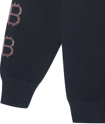 バレンシアガ FW23 ブラック レタープリント タートルネック セーター 750413T32801000 Lookbook バレンシアガ FW23 ブラック レタープリント タートルネック セーター 750413T32801000