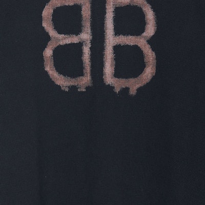 バレンシアガ FW23 ブラック レタープリント タートルネック セーター 750413T32801000 Sizing バレンシアガ FW23 ブラック レタープリント タートルネック セーター 750413T32801000