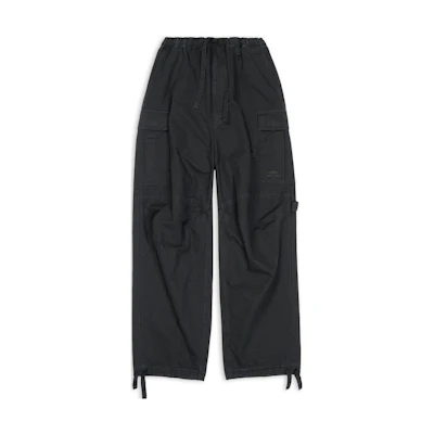 Balenciaga FW23 Black Loose Fit Solid Drawstring Straight Cargo Pants. 698940TKP271000
