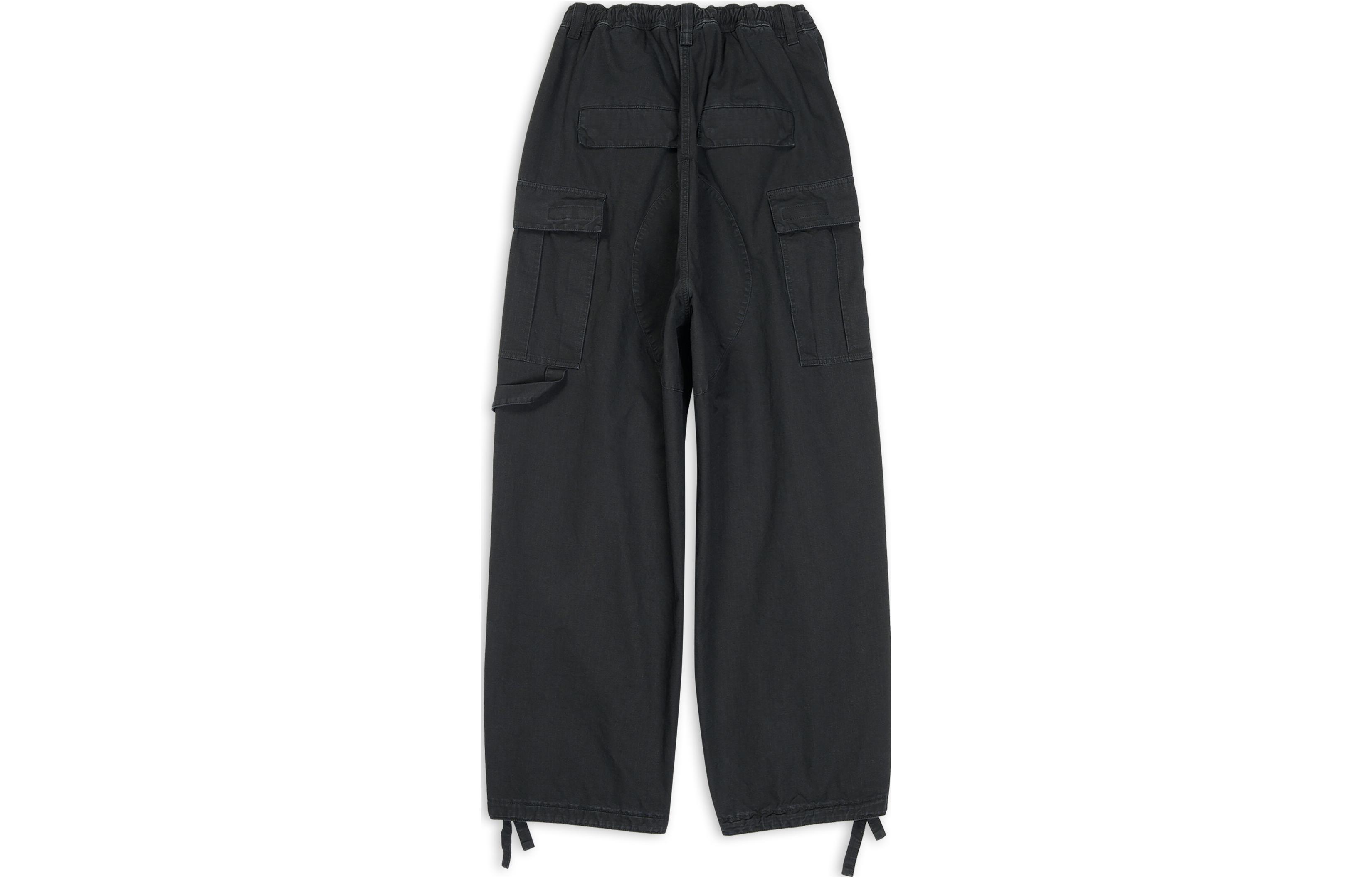 Lookbook 발렌시아가 FW23 블랙 루즈핏 드로스트링 스트레이트 카고 팬츠. 698940TKP271000