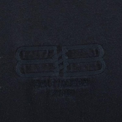 Balenciaga FW23 Loose Fit Crewneck Tee with Solid Color Logo Embroidery. 612966TMVG78190 Purchase Balenciaga FW23 Loose Fit Crewneck Tee with Solid Color Logo Embroidery. 612966TMVG78190