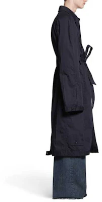 Balenciaga FW23 Mantel Trench Navy dengan Ikat Pinggang. 768919TBP014063 Details for Balenciaga FW23 Mantel Trench Navy dengan Ikat Pinggang. 768919TBP014063