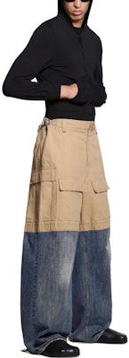 Balenciaga FW23 Celana Longgar Patchwork Wide-Leg Zipper Distressed. 746492TKP279501 Shop Balenciaga FW23 Celana Longgar Patchwork Wide-Leg Zipper Distressed. 746492TKP279501