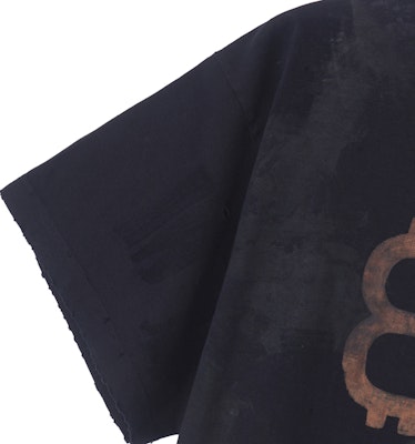 발렌시아가 FW23 블랙 오버사이즈 로고 프린트 유니섹스 크루넥 티셔츠. 739028TOVN81055 Sizing 발렌시아가 FW23 블랙 오버사이즈 로고 프린트 유니섹스 크루넥 티셔츠. 739028TOVN81055