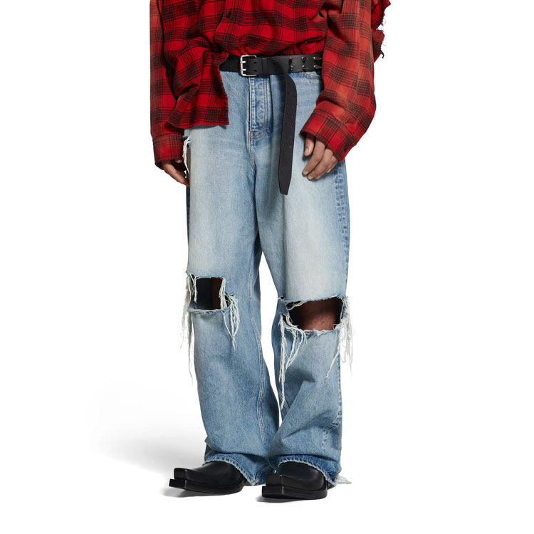 Details for Balenciaga FW23 Distressed Relaxed Fit Unisex Denim Jeans Blue. 697833TDW143341
