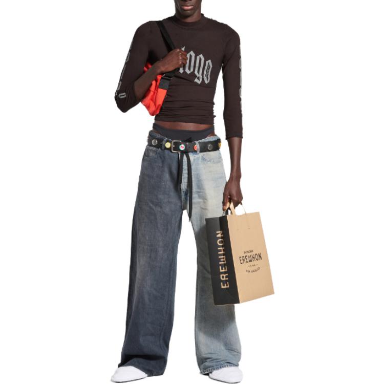 Shop バレンシアガ FW23 ロゴプリント 長袖Tシャツ ユニセックス レギュラーフィット。 788244TQVK51200