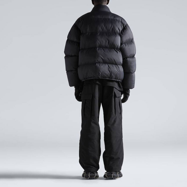 Purchase Balenciaga FW24  Black Loose Fit Skiwear Long Sleeve Jacket. 773986TPO391000