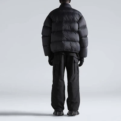 Balenciaga FW24 Black Loose Fit Skiwear Long Sleeve Jacket. 773986TPO391000 Purchase Balenciaga FW24 Black Loose Fit Skiwear Long Sleeve Jacket. 773986TPO391000