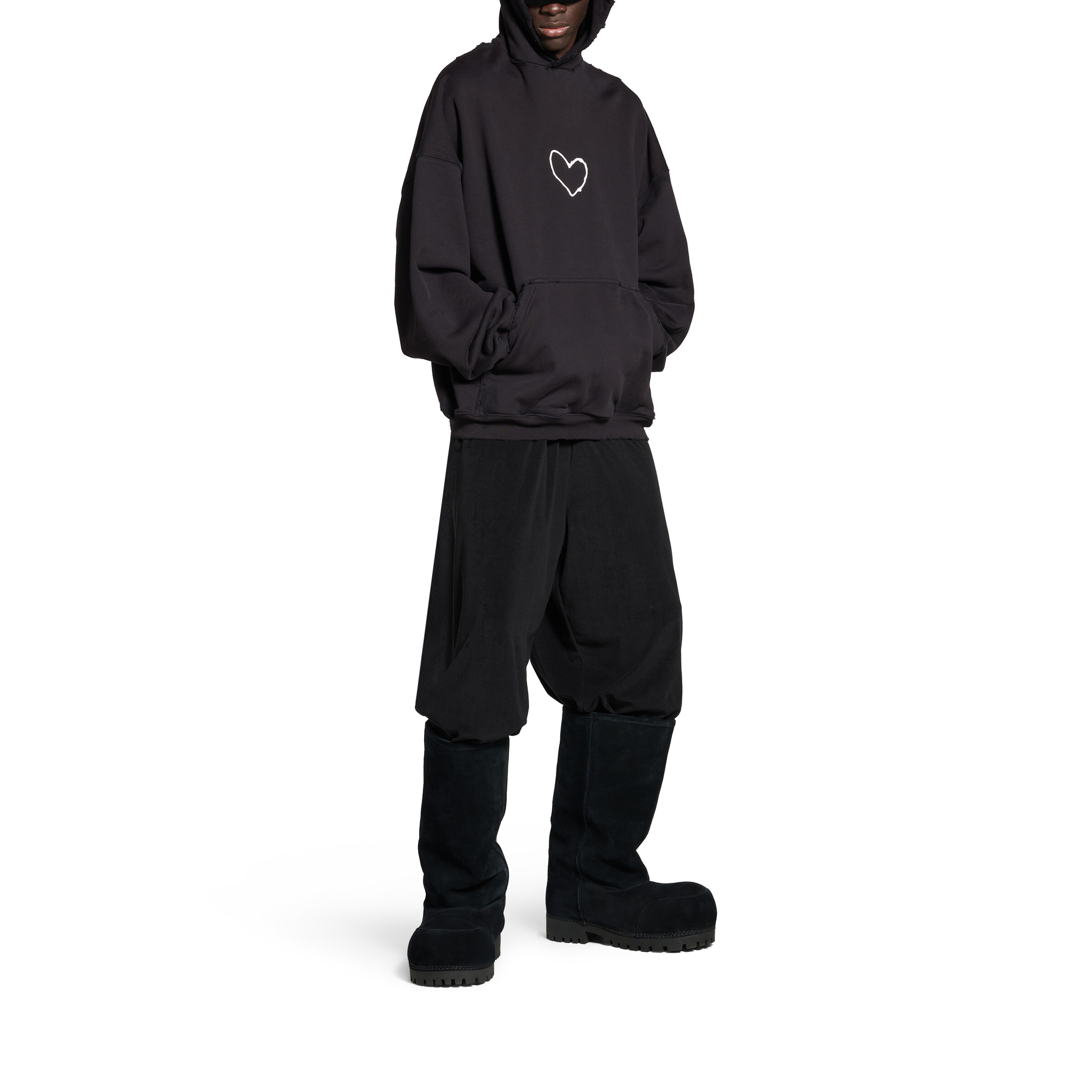 Sizing 발렌시아가 FW24 블랙 후드 유니섹스 세븐 발렌타인 하트 프린트 캐주얼 핏. 739024TQVV99034