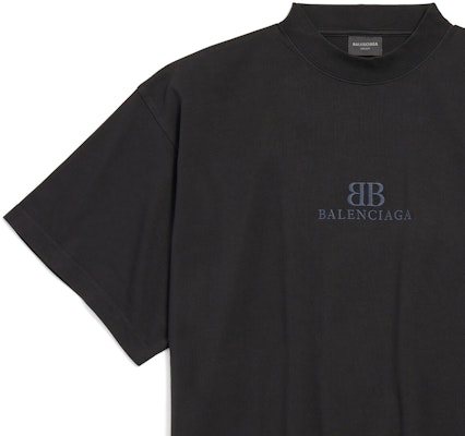 Balenciaga FW24 Black Logo Embroidered Unisex Crewneck T-Shirt. 783399TQVS81083 Sizing Balenciaga FW24 Black Logo Embroidered Unisex Crewneck T-Shirt. 783399TQVS81083