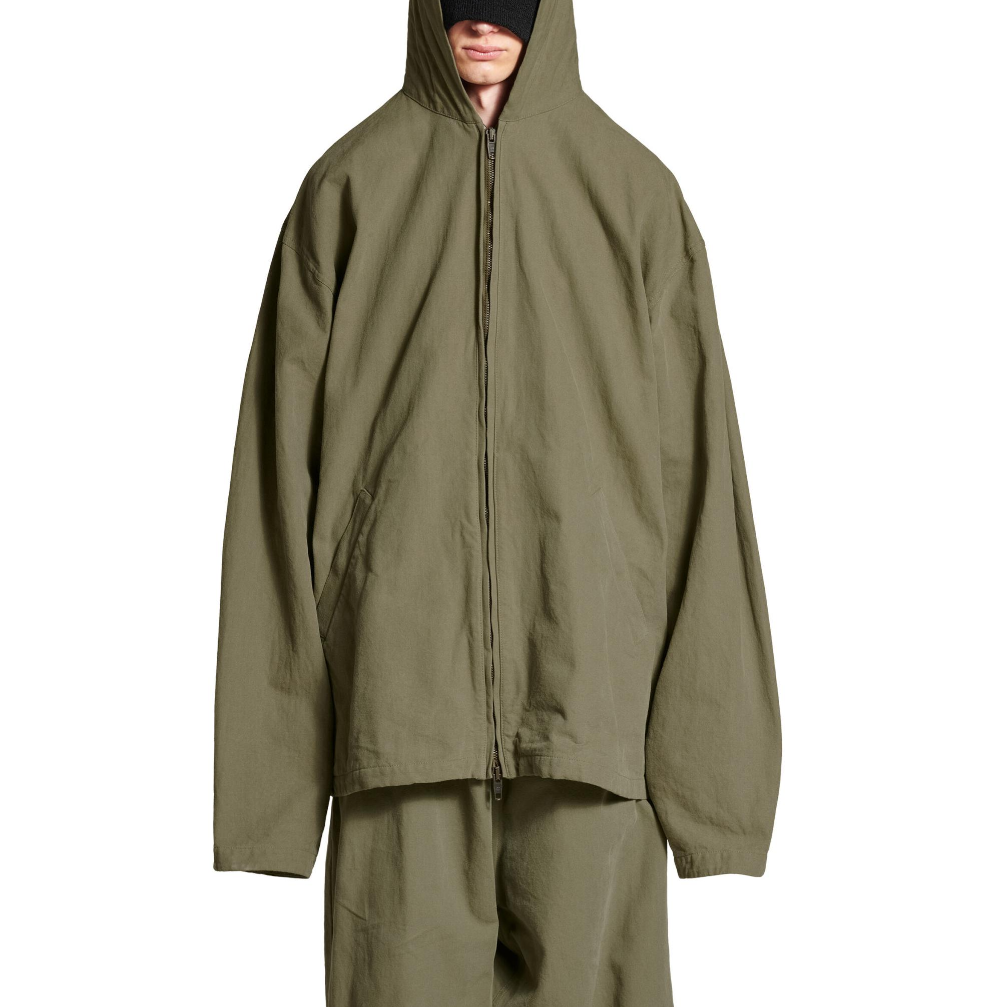 Shop Balenciaga FW24 Hoodie Hijau Zip-Up Unisex Oversized Fit. 808823TRP103420