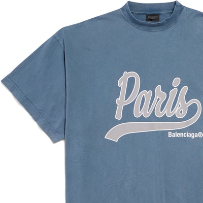 Balenciaga FW24 Letter Print Oversized Unisex Faded Blue Crewneck T-Shirt. 787349TRVM19340 Shop Balenciaga FW24 Letter Print Oversized Unisex Faded Blue Crewneck T-Shirt. 787349TRVM19340