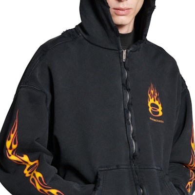 Balenciaga FW24 Logo Print Black Zip Hoodie Unisex Regular Fit. 770939TQVW91134 Sizing Balenciaga FW24 Logo Print Black Zip Hoodie Unisex Regular Fit. 770939TQVW91134