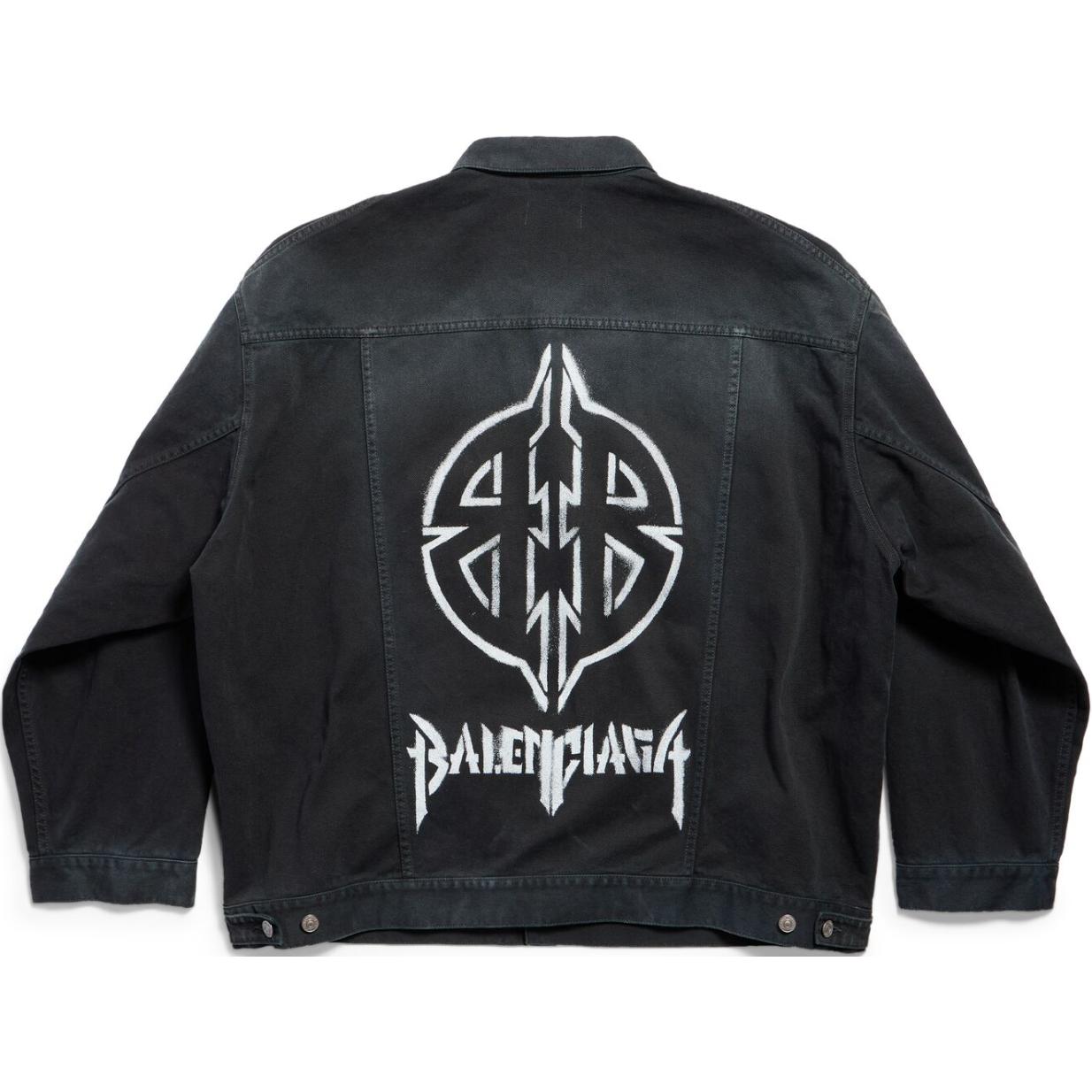 Lookbook 巴黎世家FW24金属BB标志喷绘牛仔夹克男女同款黑色宽松款式夹克。 793892TNW111672