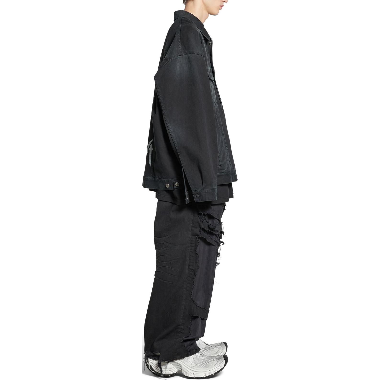 Purchase 巴黎世家FW24金属BB标志喷绘牛仔夹克男女同款黑色宽松款式夹克。 793892TNW111672