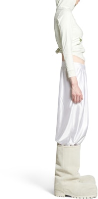 巴黎世家 FW24 白色針織運動褲 彈性腰帶 寬鬆版型 男女適穿. 787357TJV209000 Sizing 巴黎世家 FW24 白色針織運動褲 彈性腰帶 寬鬆版型 男女適穿. 787357TJV209000