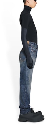 발렌시아가 가드로브 23SS 디스트레스 캐주얼 루즈핏 청바지 데님 블루. 724715TNW514021 Details for 발렌시아가 가드로브 23SS 디스트레스 캐주얼 루즈핏 청바지 데님 블루. 724715TNW514021