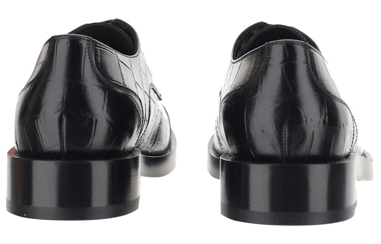 Shop 巴黎世家男士德比平底鞋 '黑色' 590716WBBV41090