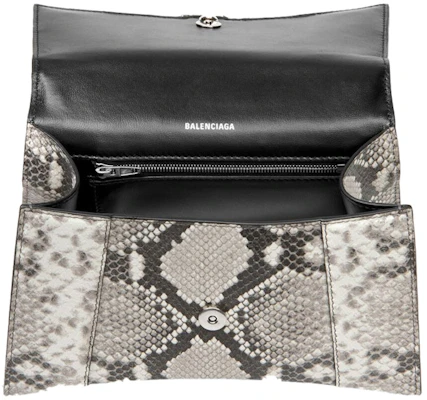Balenciaga Hourglass Tas Pegangan Kecil Kulit Ular Motif Hitam/Putih Lookbook Balenciaga Hourglass Tas Pegangan Kecil Kulit Ular Motif Hitam/Putih