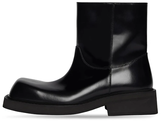 Balenciaga Inspector Slip-On But 'Kulit Hitam' 693915WBCY01000 Buy Balenciaga Inspector Slip-On But 'Kulit Hitam' 693915WBCY01000