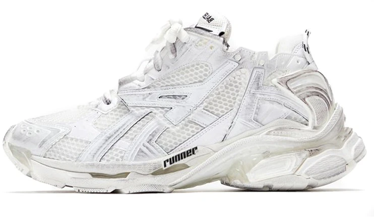 balenciaga-kith-x-triple-s-white-656065-w3-ra-9-9000