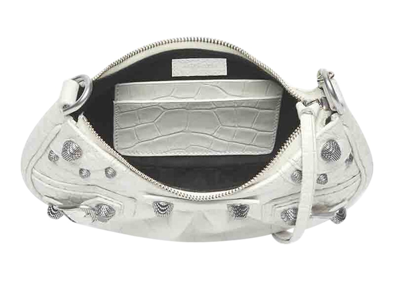 Lookbook Balenciaga Le Cagole Mini Bolsa Cadena Cocodrilo Grabado Blanco