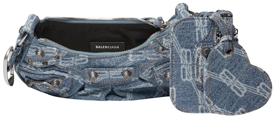 Balenciaga Le Cagole Shoulder Bag XS BB Monogram Blue/Bleached Denim Lookbook Balenciaga Le Cagole Shoulder Bag XS BB Monogram Blue/Bleached Denim