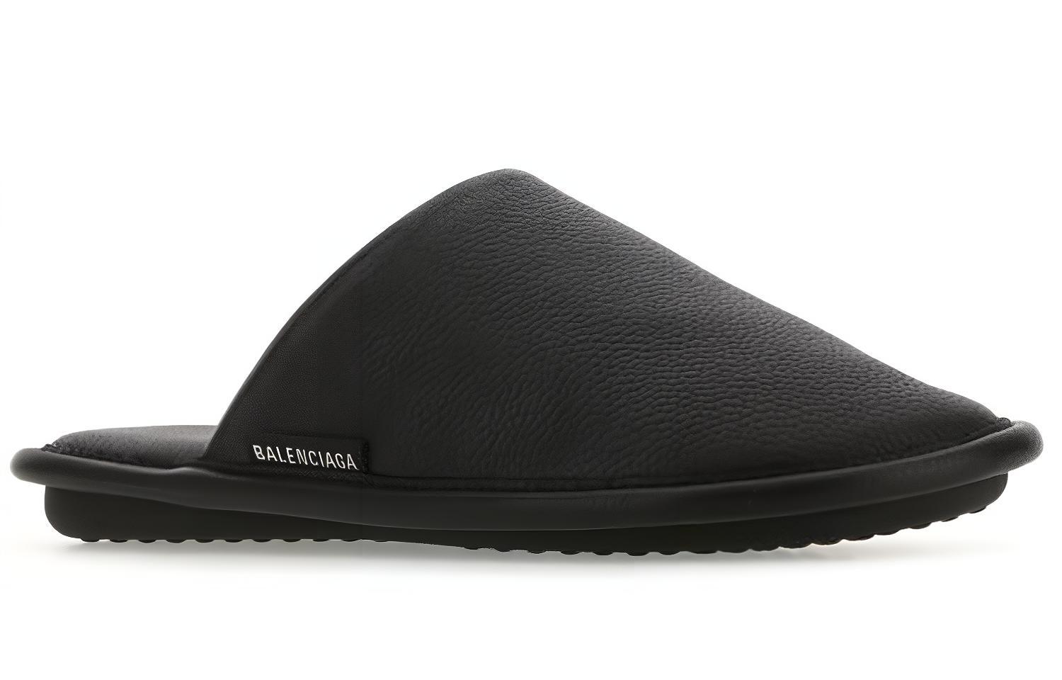 Shop Balenciaga Zapatillas Planas de Cuero Negro 644784WB9901000