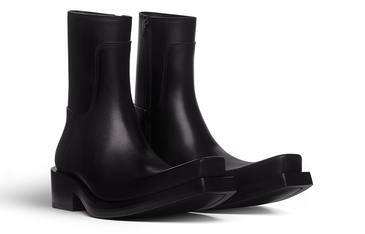 Lookbook Balenciaga Santiago Booties 'Black Matte Calfskin' 745530WBDO01000